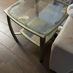 Living Room Tables 