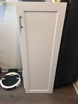 Storage cabinet