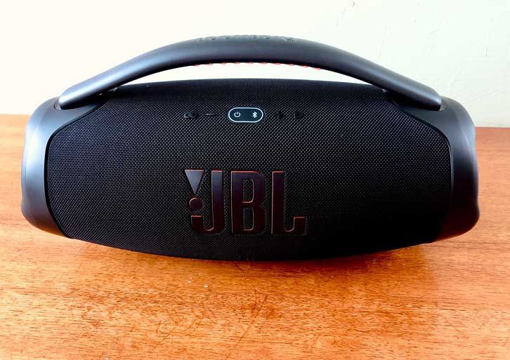 JBL Speaker + HD Projector — Great for Parties & Movie Nights