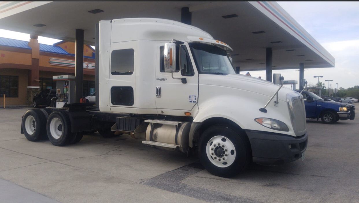 2014 International Pro Star 375k Miles