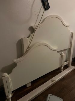 Wood bed frame