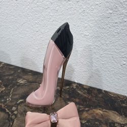 Carolina Herrera Good Girl Blush Bowtastic Eau De Parfum 