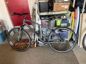 19.5 Men’s Trek Dual Sport Bike