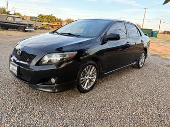 Toyota Corolla S Black Sedan