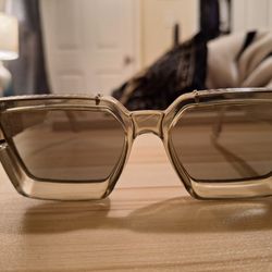 Louis vuitton Sunglass 