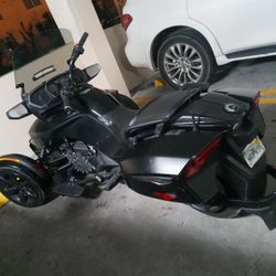 2016 Can am Spyder F3