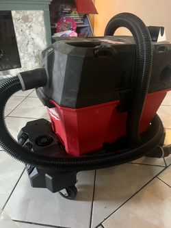 Milwaukee vacuum