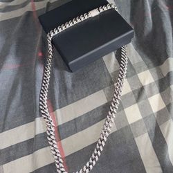 Over sized Cuban link chain