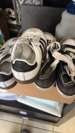 Toodler sneakers