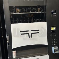 Drinks And Snacks Machine With Credit Card Reader 