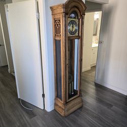 Grandfather clock 