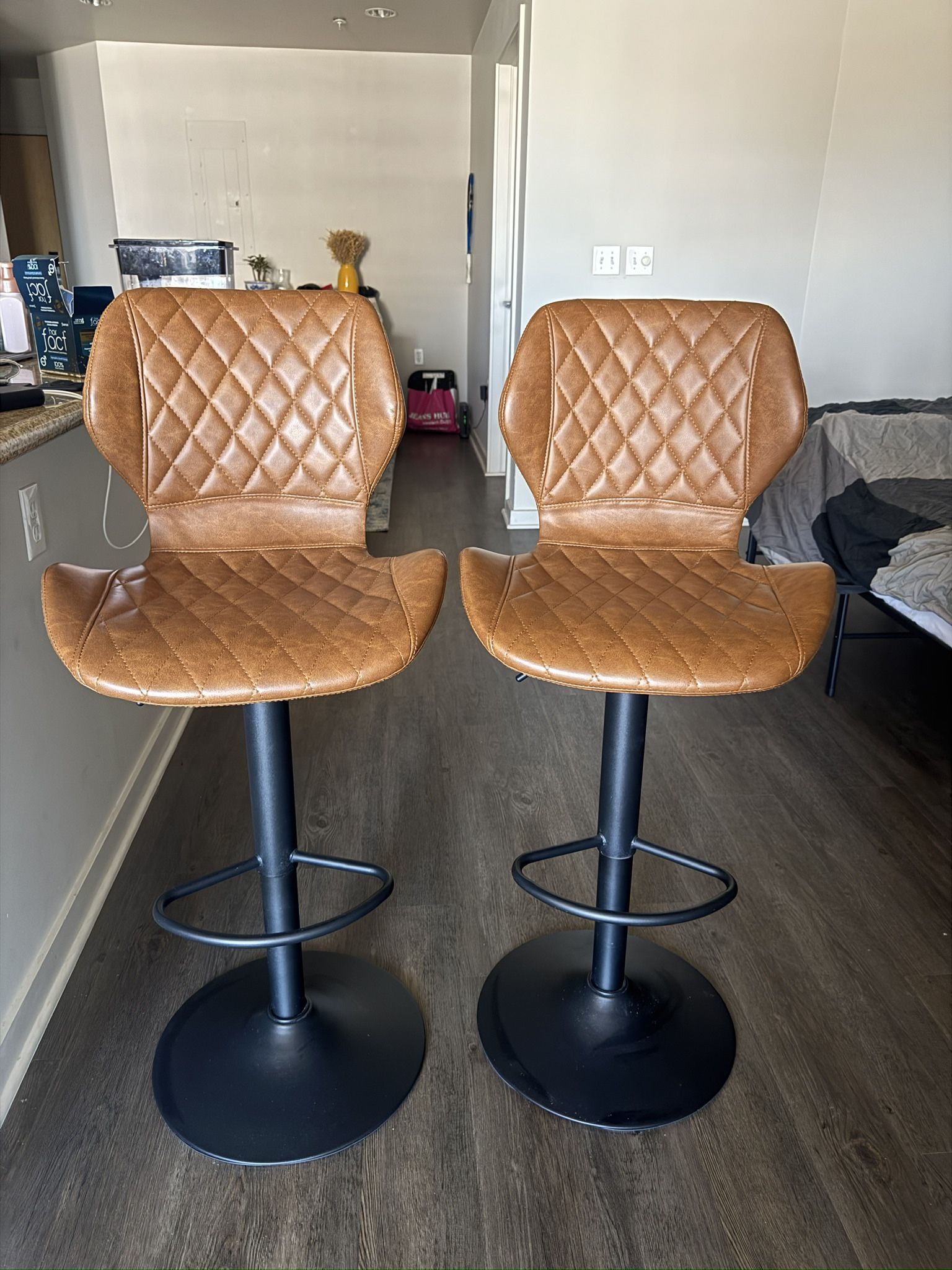 2 Adjustable Bar stools