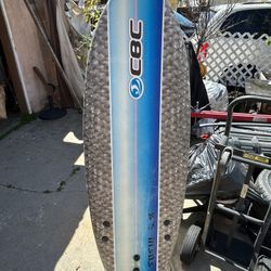 Surfboard 5’8