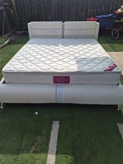 Modern White Faux Leather Platform Bed with AmeriMattress Mattress