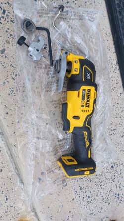 20V MAX XR Cordless Brushless 3-Speed Oscillating Multi Tool (Tool Only)