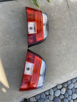 BMW E39 Tail Lights