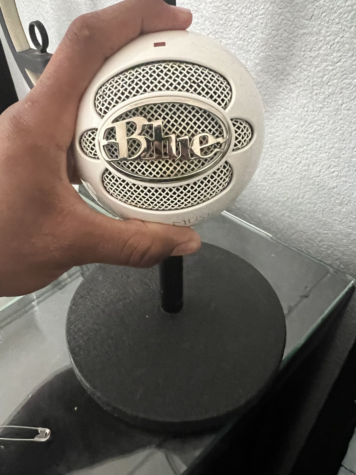 Snow Ball Mic
