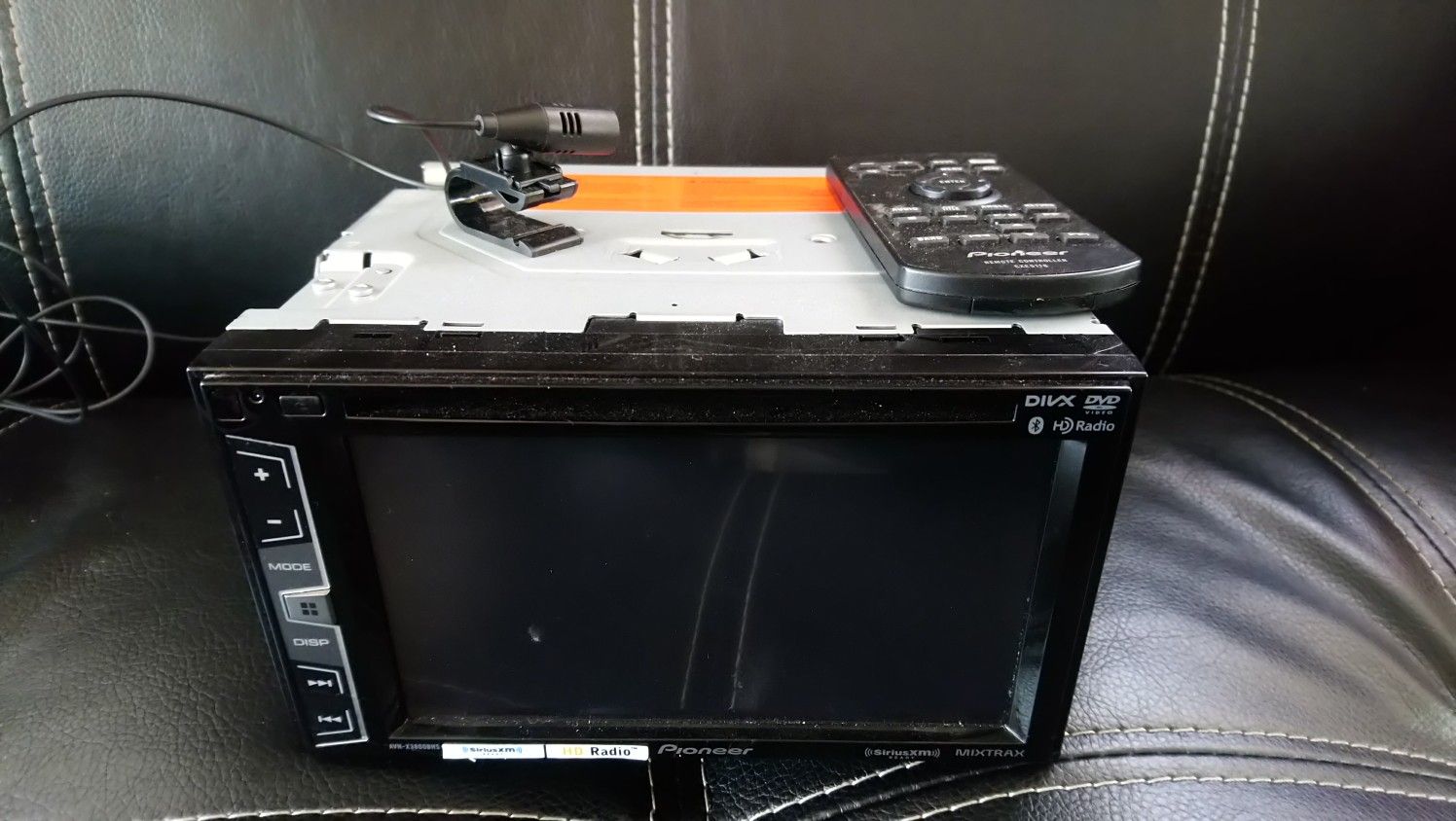 Pioneer AVH-X3800 BHS + harness, mic and bypass!