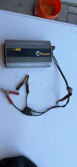 Xpower 700W Power Inverter with Cables