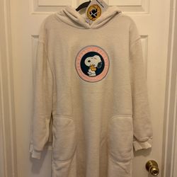 Snoopy Hooded Lounger