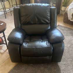 leather recliner 