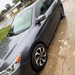 2017 Honda Accord SPORT EX 4-cyl, VTEC Very Reliable