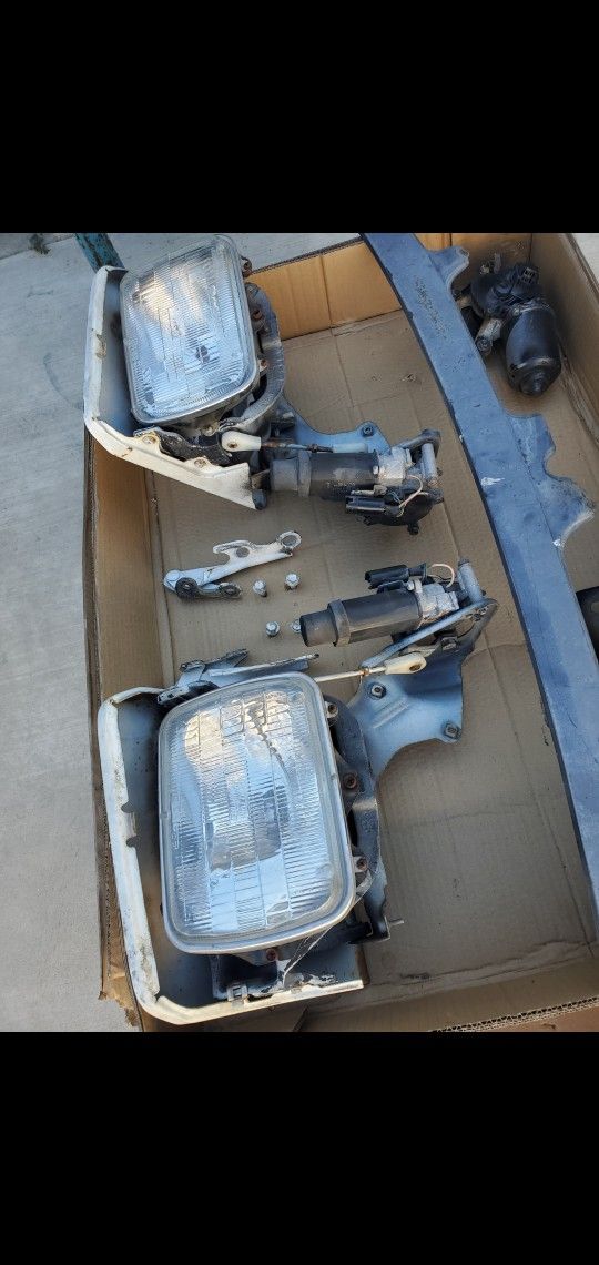Toyota Supra 86.5' - 92' Headlight Assembly