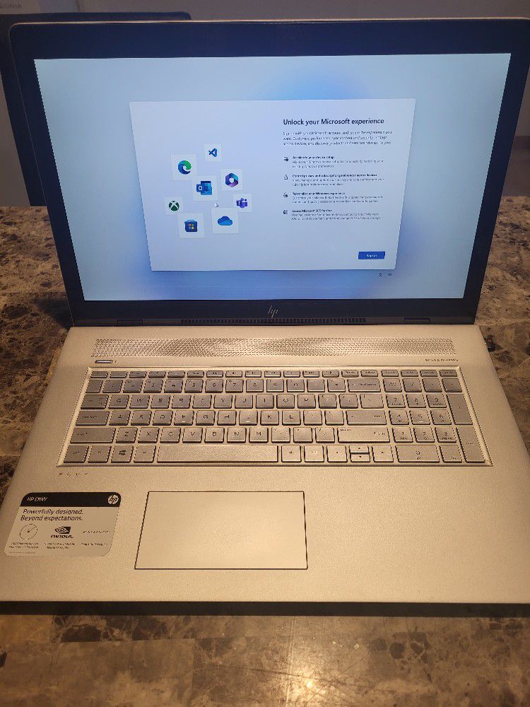 HP ENVY  LAPTOP Touch Screen 17.3in