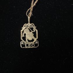 14k Gold Leo Pendant 