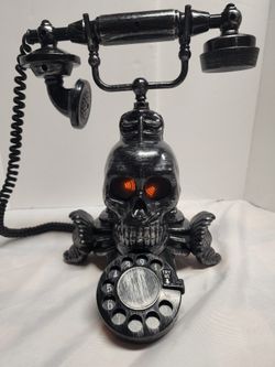 GEMMY Skull Spooky Talking Rotary Skeleton 