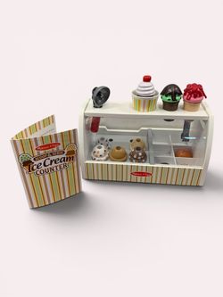 Melissa & Doug ice cream counter