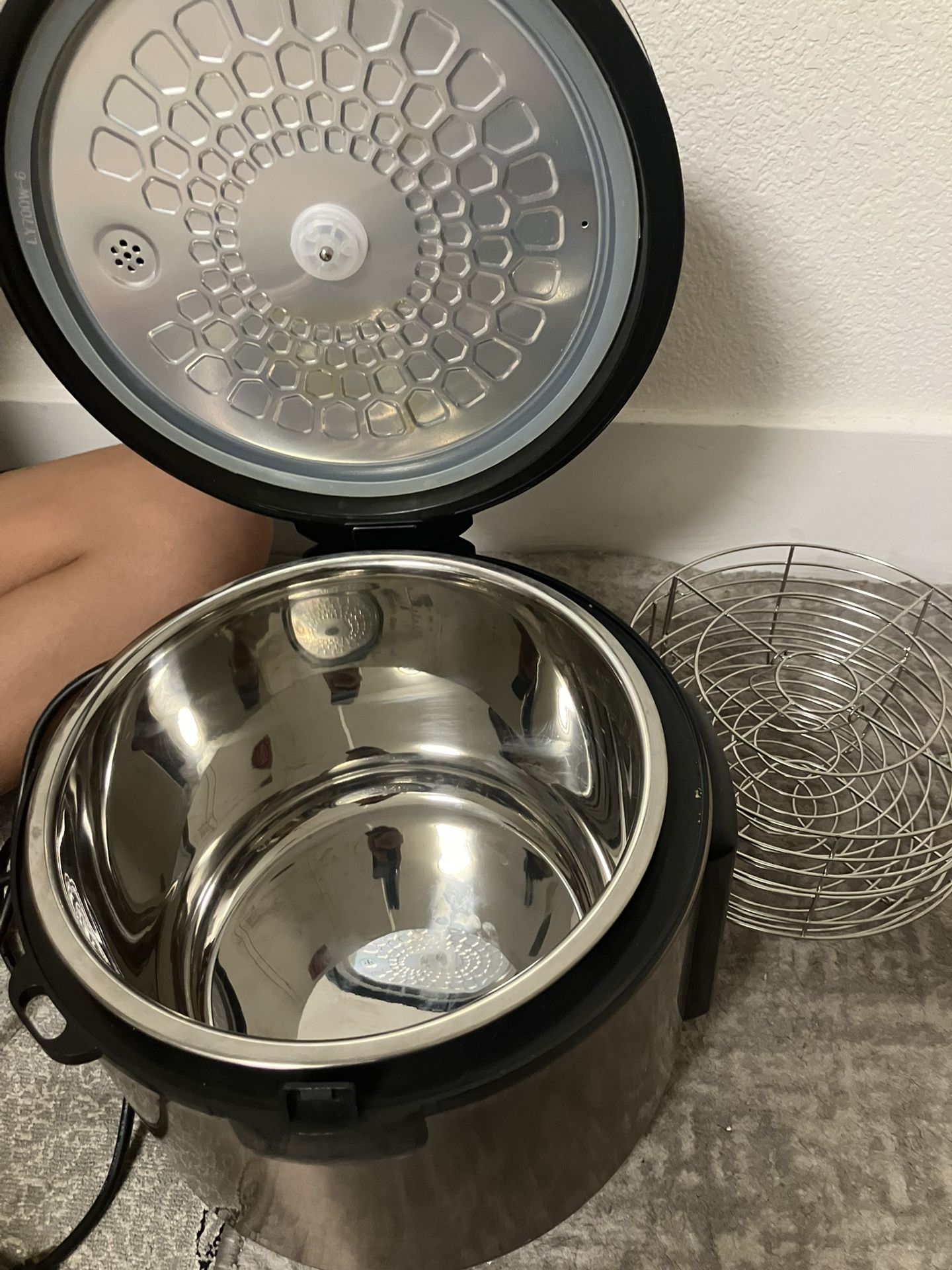 6L model by the brand MLGB.