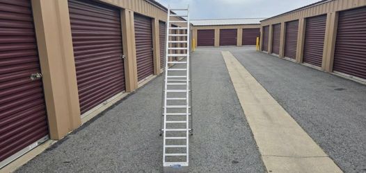 7 Ft Aluminum Motorcycle Loading Ramp – Heavy Duty Arched