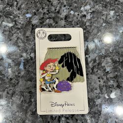 Disney Pin 2018 Mickey's Halloween Party Mysterious Shadows Jessie LE.  Brand New 