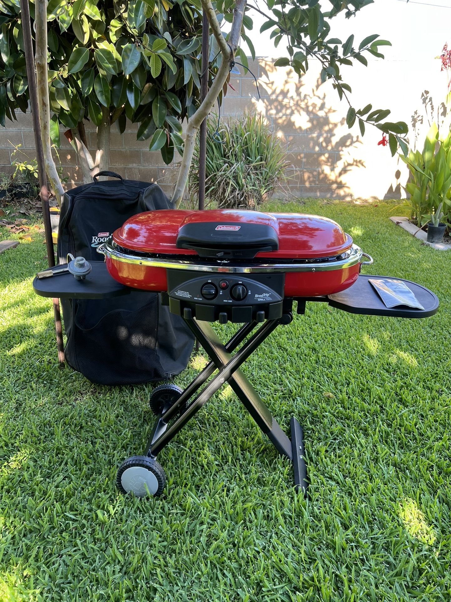 Coleman Road Trip Grill, Serie 9949
