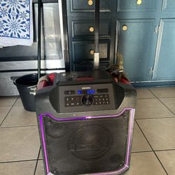 Ion Pathfinder All Weather Bluetooth Speaker In Great Condition