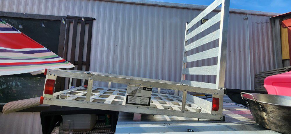 trailer with car ramp 