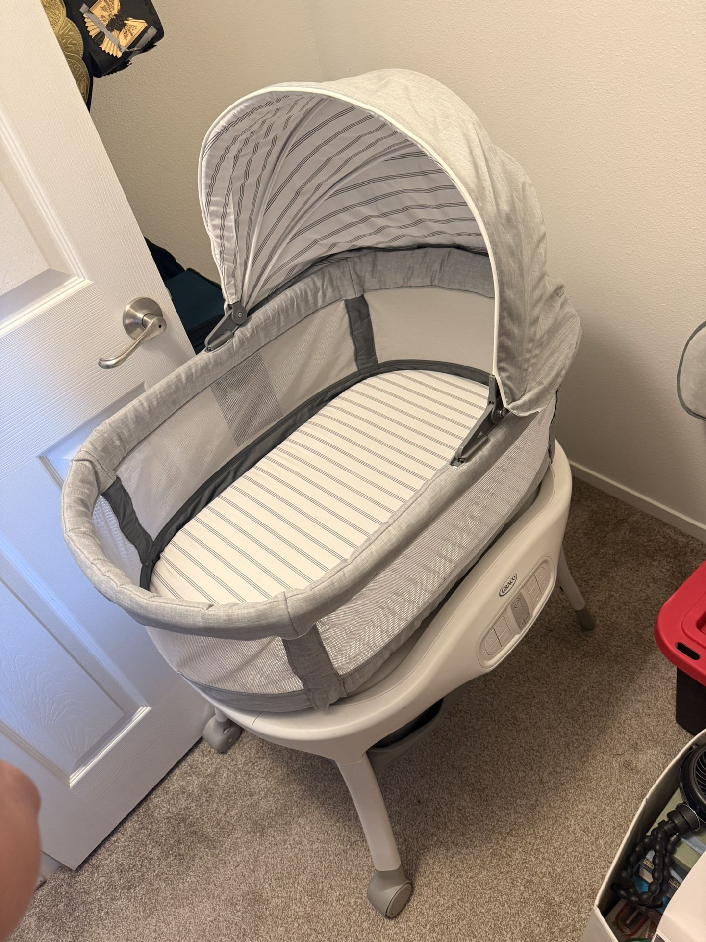 Graco Smart Bassinet