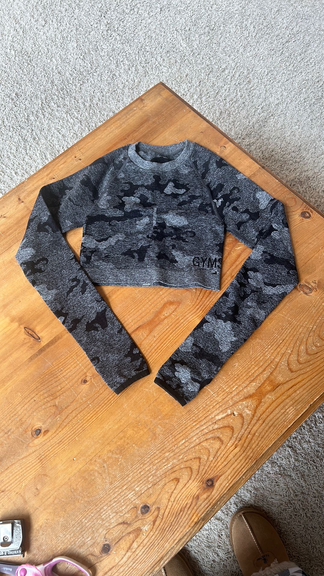 Gymshark Camo Cropped Long Sleeve Shirt - Small