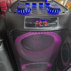 3x8" Portable Bluetooth Speaker w Remote & Microphone