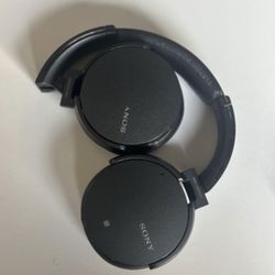 Sony Headphones - Noise Cancellation With Extra Bass Feature 