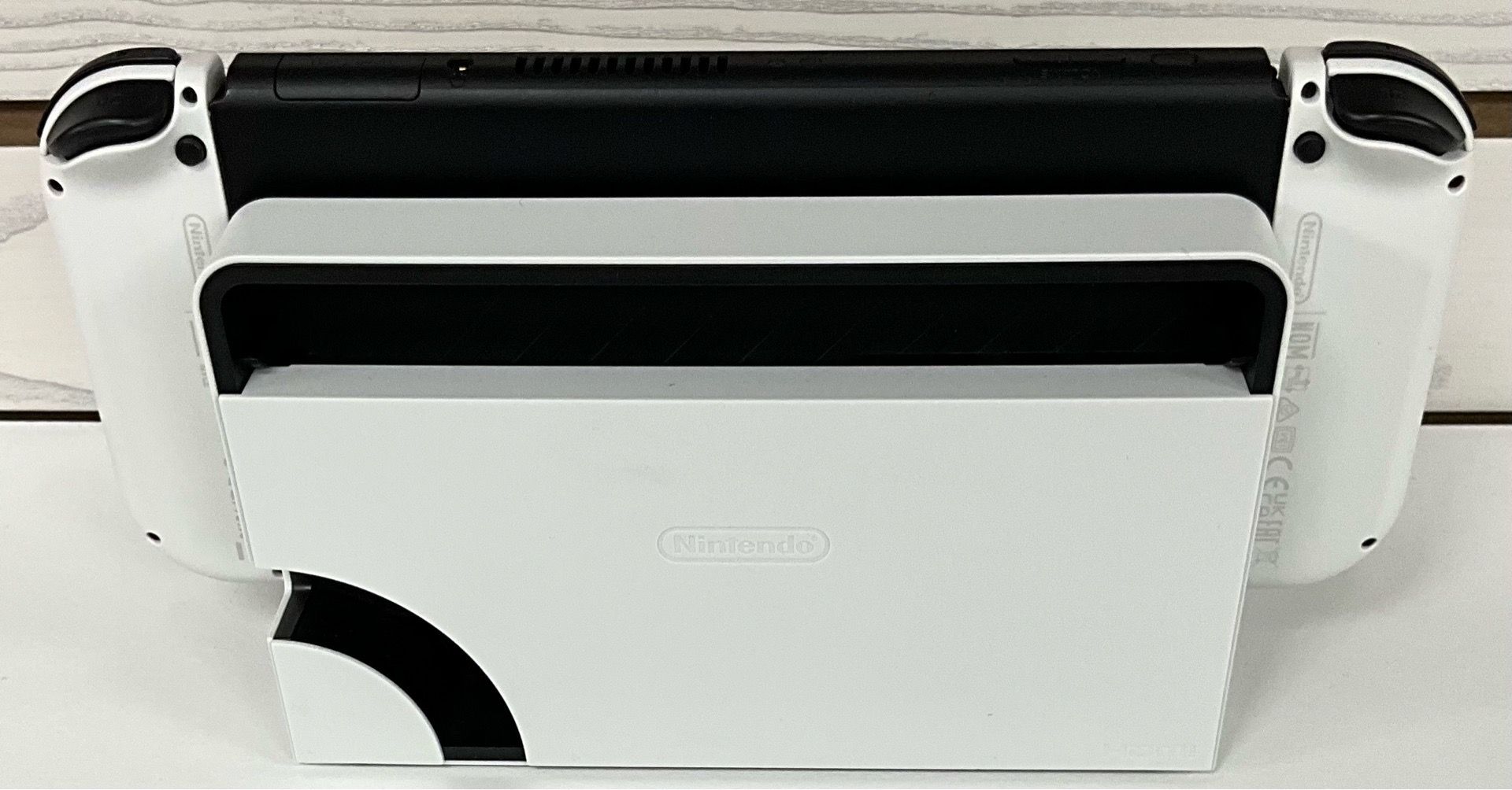 Nintendo Switch OLED 64GB for Sale in Lindenhurst, NY - OfferUp