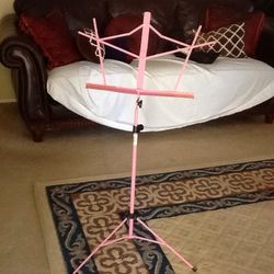 Extendable image music stand