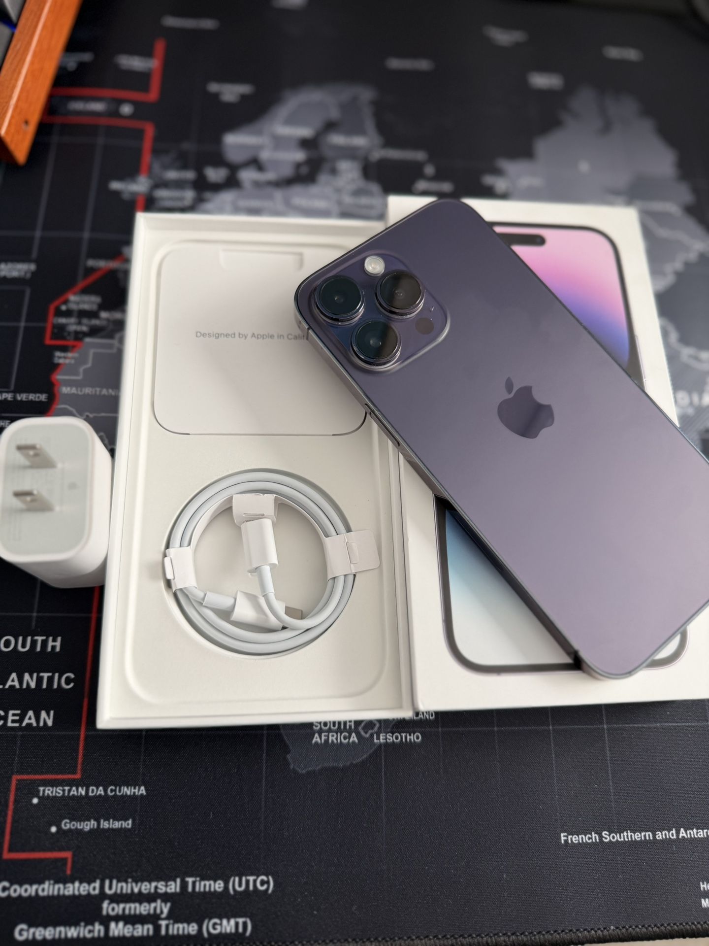 iPhone 14 pro Max 1TB Unlocked All carriers! 100% Battery Great Condition With Box