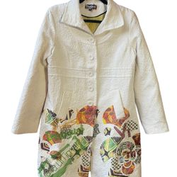 Desigual Vive Moi! Women's Coat Size 46  Measurements laid flat: Length:37” Bust:21” Waist:20” Sleeves:22” Shoulder:16”  Gently used in good condition