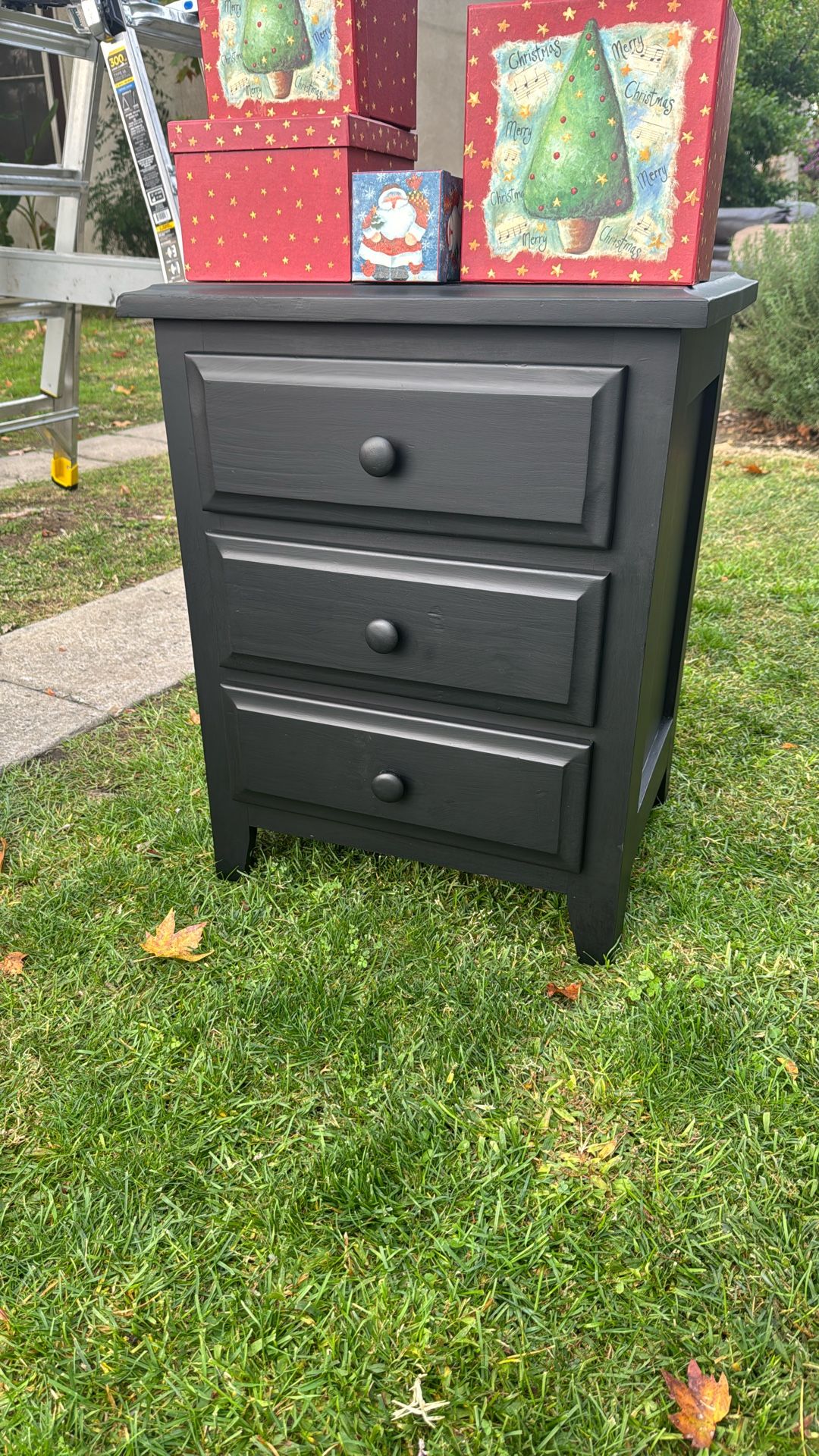 Black Night Stand 