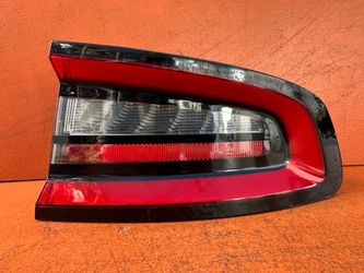 2015 - 2023 DODGE CHARGER RIGHT PASSENGER SIDE OUTER TAIL LIGHT OEM (contact info removed)4AB