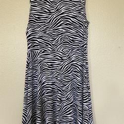 Black And White Zebra Colour Knee Length Casual Dress by Michael Kors