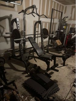 Bench/rack/w/pulley system/bar/weights/accessories