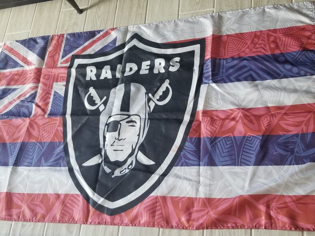 Raiders 3x5 Hawaiin State flags